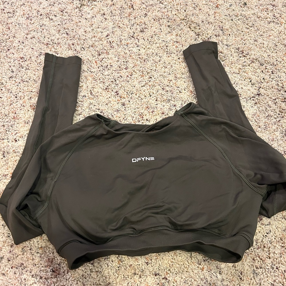 Women's Black Long Sleeve Top